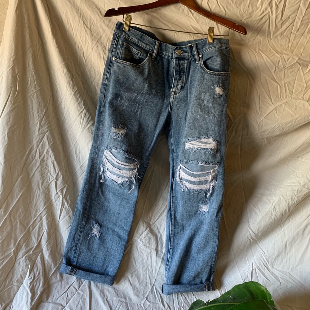 PacSun boyfriend destroyed jeans